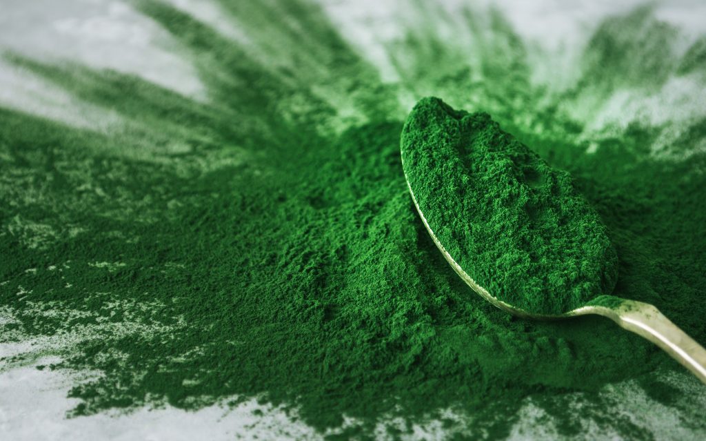 Chlorella Powder and Spirulina
